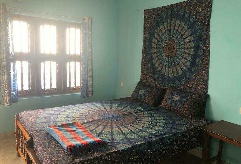 پانسیون Zen House