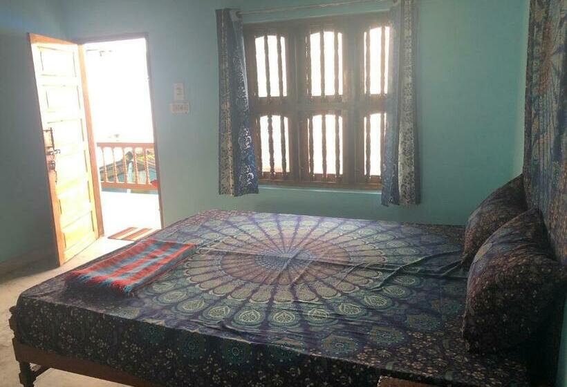پانسیون Zen House