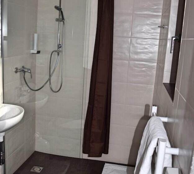 مبيت وإفطار Pension Aschlandhof