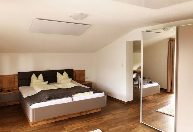 مبيت وإفطار Pension Aschlandhof