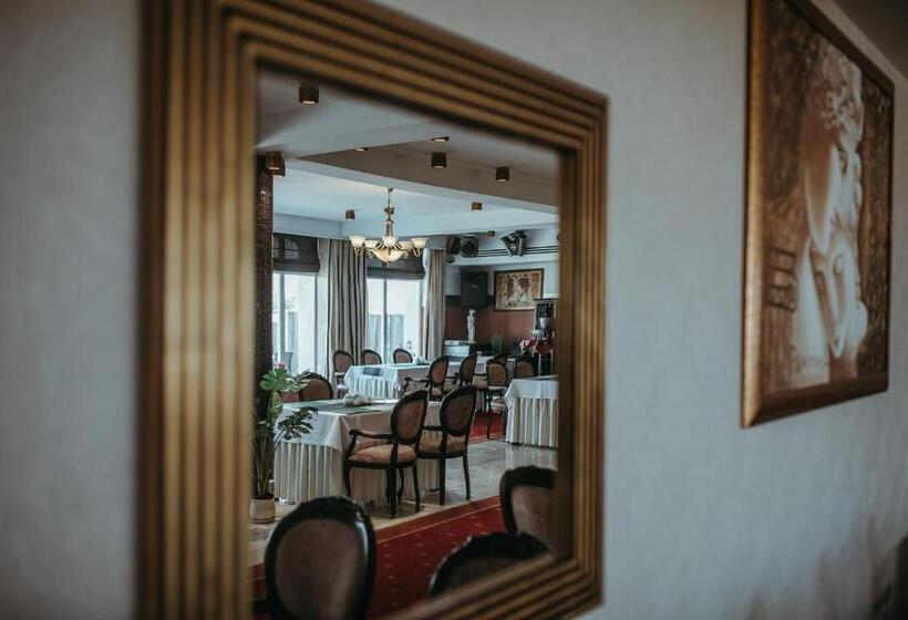 בית מלון כפרי Apollo