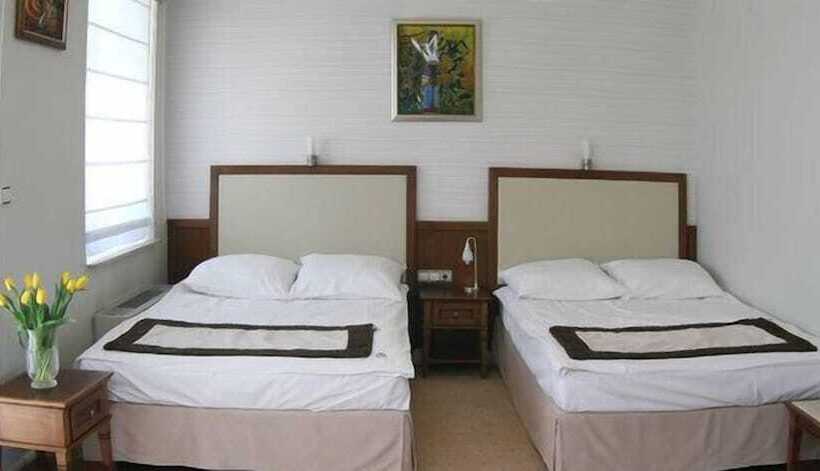 בית מלון כפרי Apollo