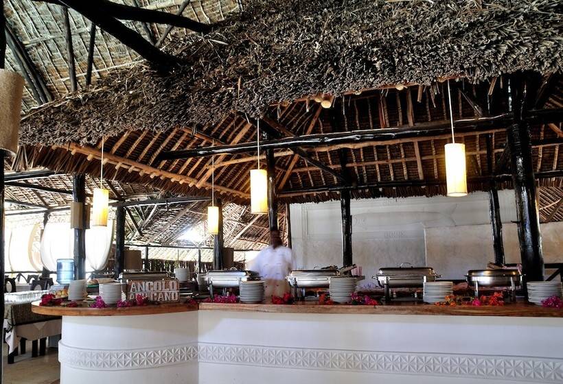 هتل Barracuda Inn Resort