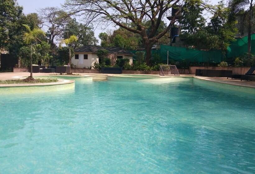 Citrus Hotel Lonavala