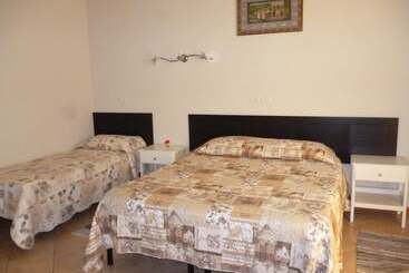هتل Eurotravel Bed And Car