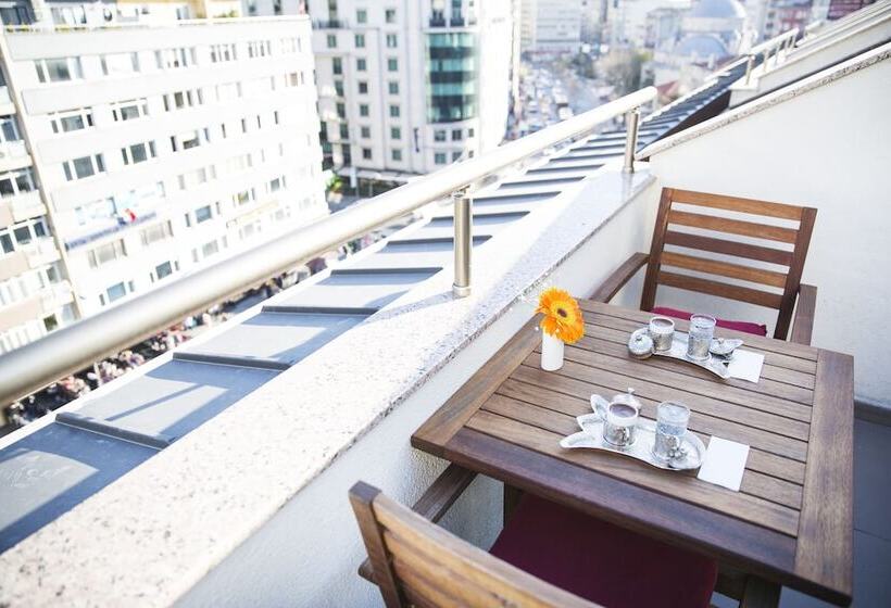 Fotos del hotel Grand Aras Hotel & Suites:  9