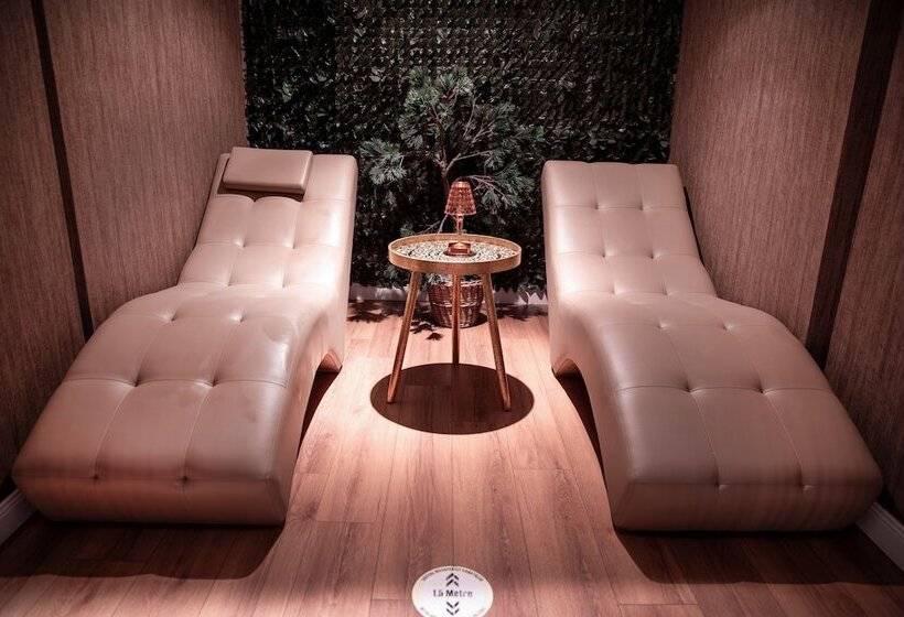 Fotos del hotel Grand Aras Hotel & Suites:  12