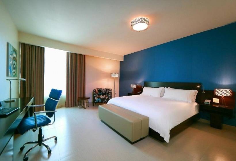 هتل Hampton By Hilton Panama