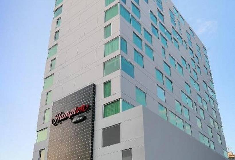 Hotel Hampton By Hilton Panama