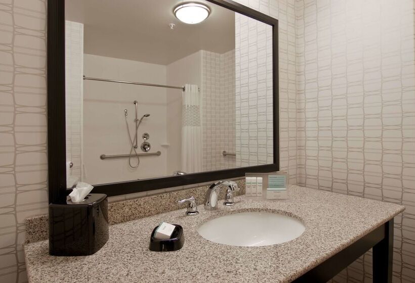 هتل Hampton Inn & Suites Bellevue Downtownseattle