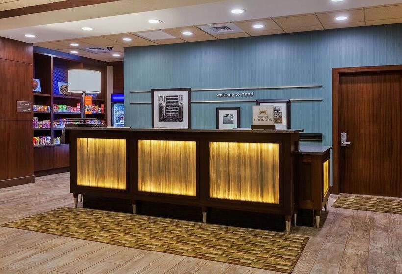 هتل Hampton Inn & Suites Bend