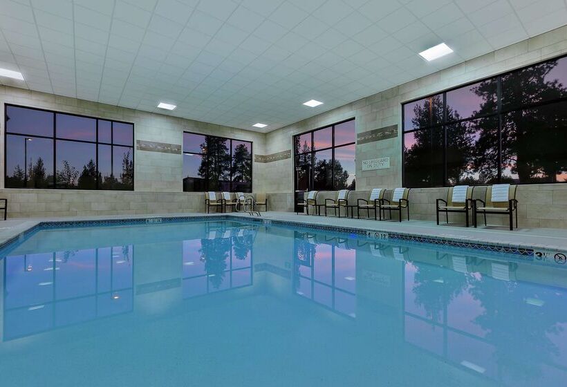 هتل Hampton Inn & Suites Bend