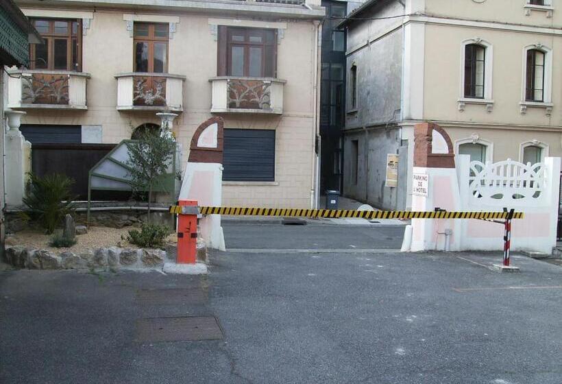 هتل Hôtel Pedussaut