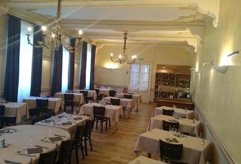 هتل Hôtel Pedussaut
