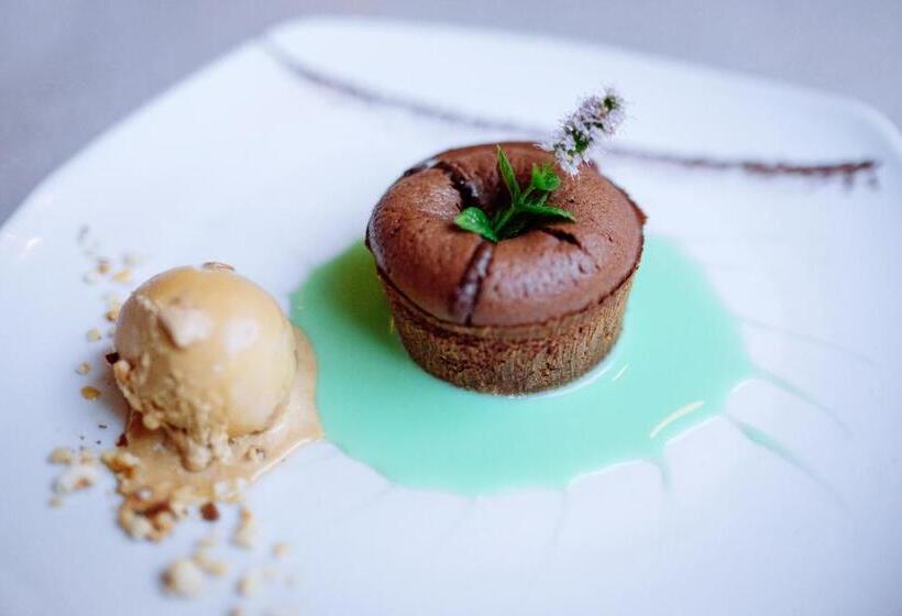 هتل Hôtel Pedussaut