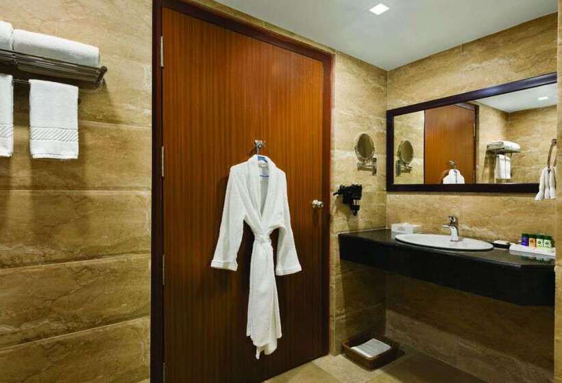 هتل Ramada By Wyndham Jamshedpur