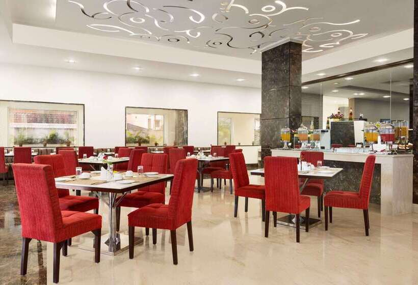 فندق Ramada By Wyndham Jamshedpur