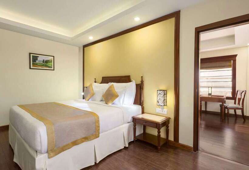 Hotel Ramada By Wyndham Jamshedpur