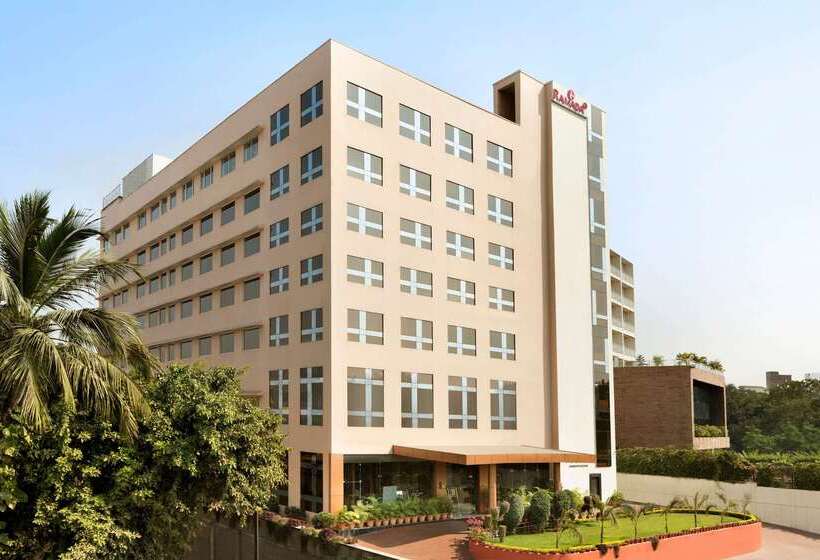 فندق Ramada By Wyndham Jamshedpur