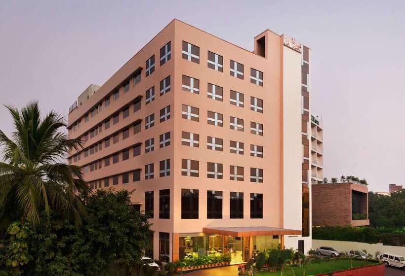 Hotel Ramada By Wyndham Jamshedpur