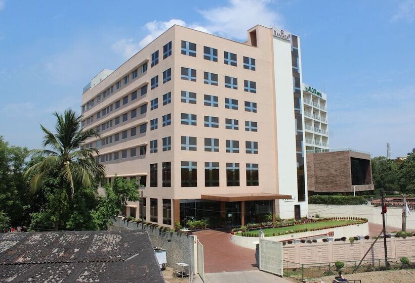 هتل Ramada By Wyndham Jamshedpur