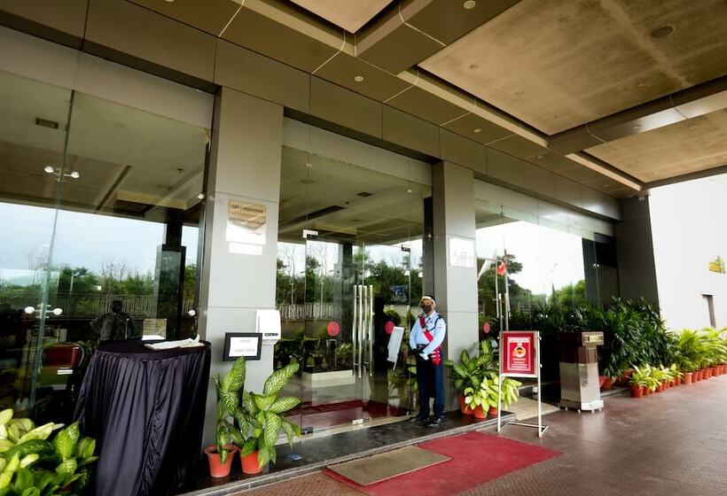 هتل Ramada By Wyndham Jamshedpur
