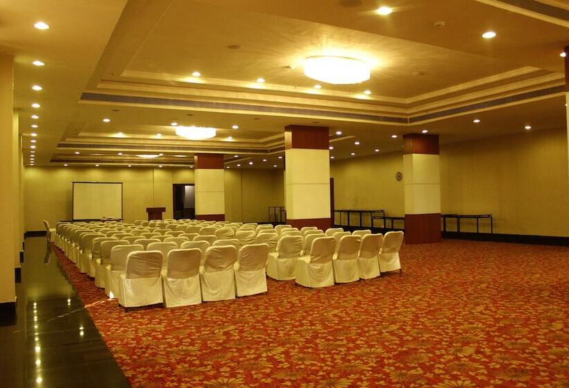 هتل Ramada By Wyndham Jamshedpur