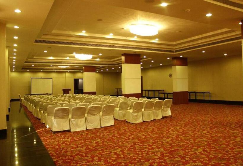 هتل Ramada By Wyndham Jamshedpur