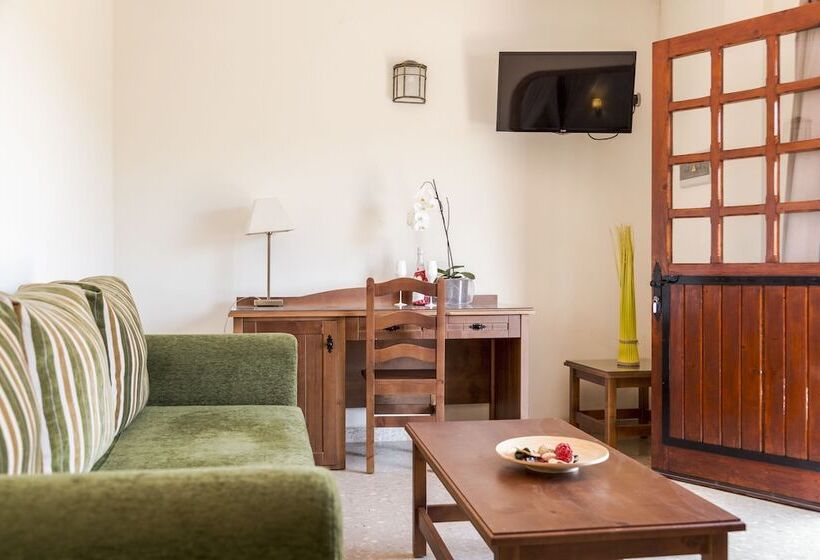هتل روستایی Melva Suite