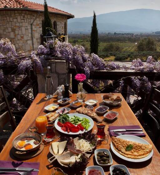 هتل Vinifera Vineyards