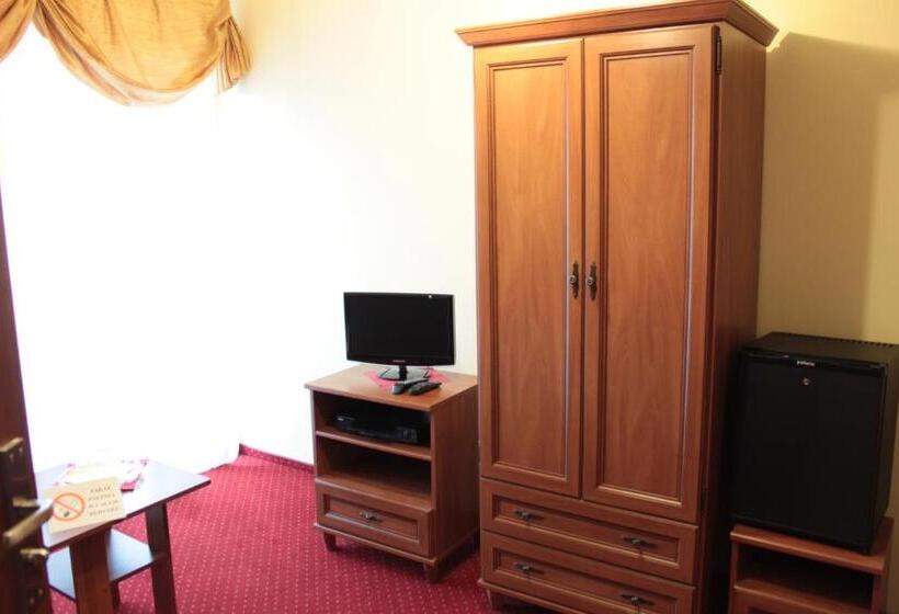 Отель Zajazd Skorpion B&b