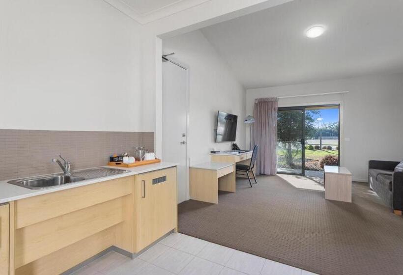 Quality Hotel Point Cook