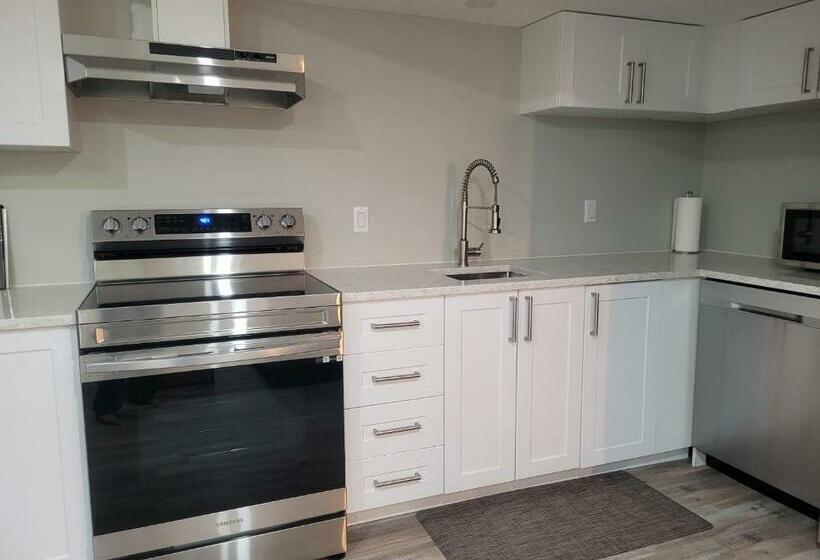 پانسیون Boardwalk Homes   Executive Guest Rooms & Townhomes