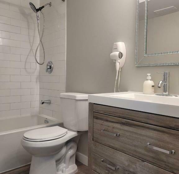 پانسیون Boardwalk Homes   Executive Guest Rooms & Townhomes