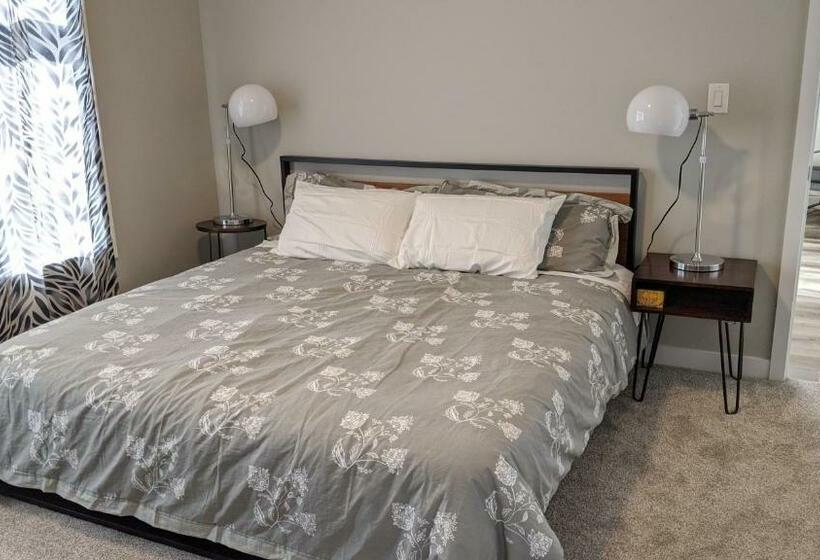 پانسیون Boardwalk Homes   Executive Guest Rooms & Townhomes