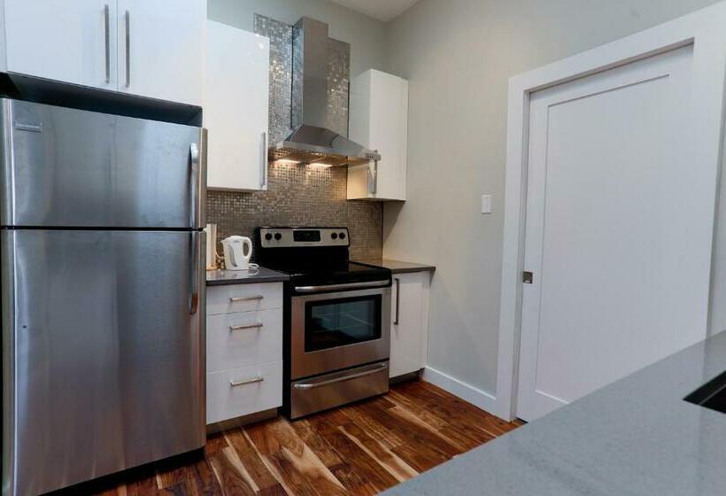 پانسیون Boardwalk Homes   Executive Guest Rooms & Townhomes