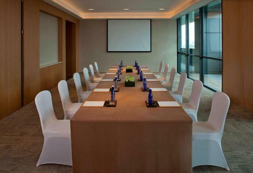 The Oct Harbour, Shenzhen   Marriott Executive Apartments