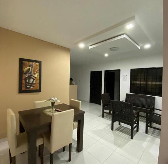 Aparta Hotel El Cacique Upar