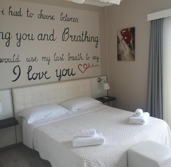 تختخواب و صبحانه Athena Charming Rooms