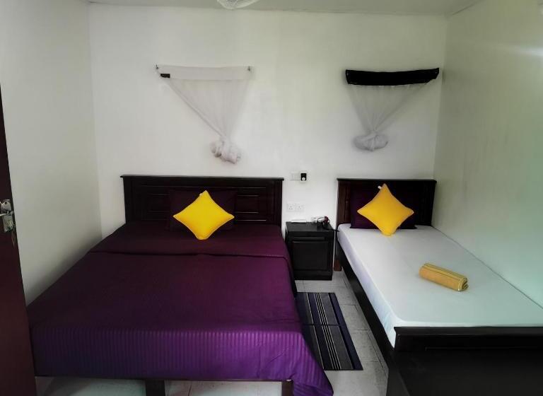 تختخواب و صبحانه City Paradise Dambulla