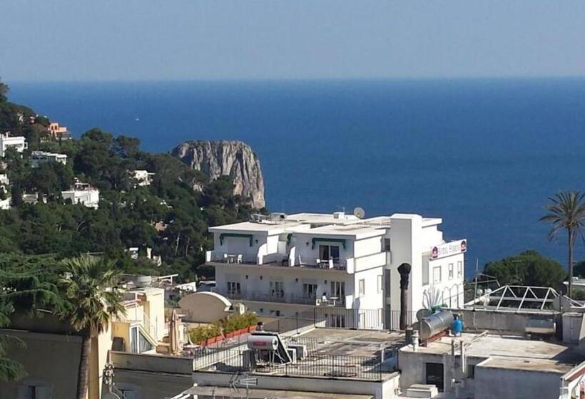 تختخواب و صبحانه Casa Costanza
