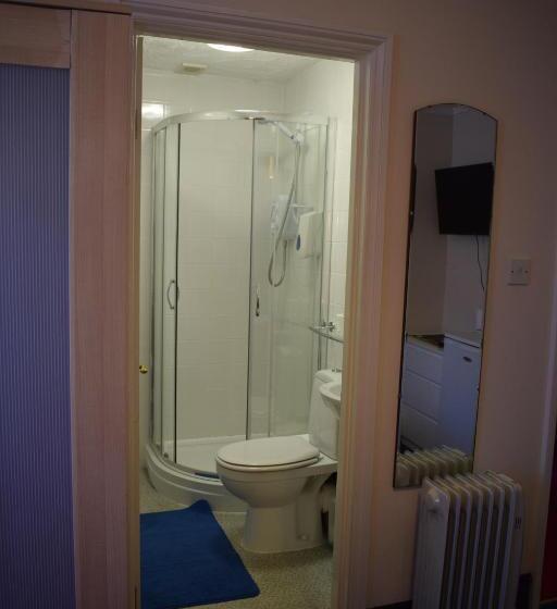 Gatwick Castle B&b