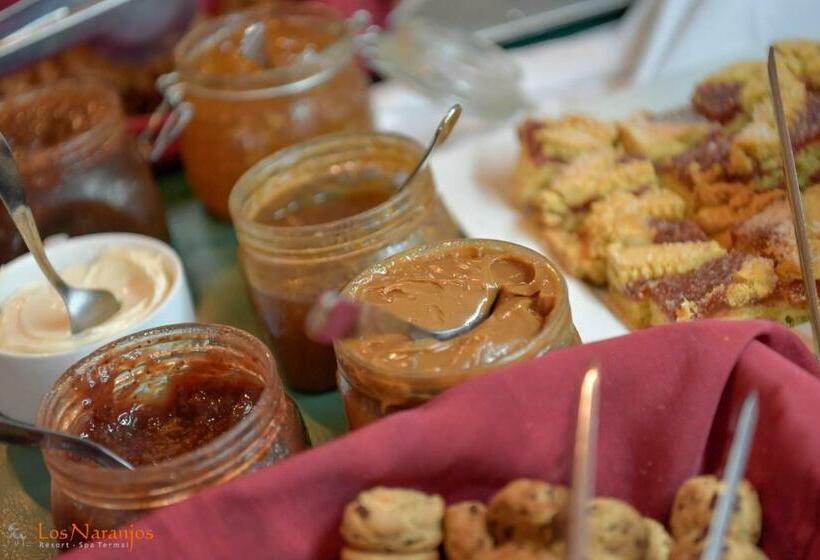 هتل Los Naranjos Resort & Spa Termal