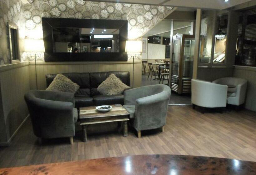 هتل Station Inn