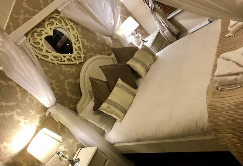 فندق Station Inn