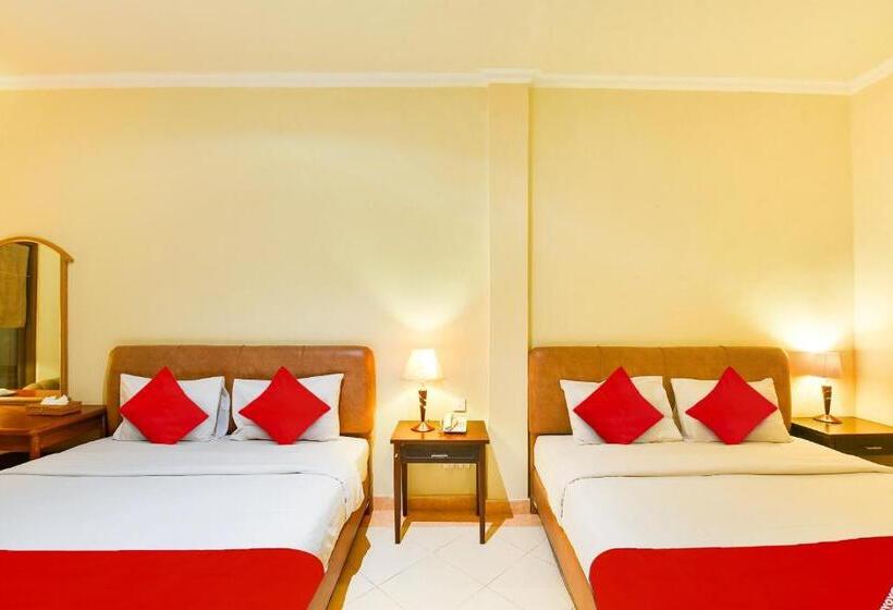 هتل Townhouse Oak Maxi  Legian