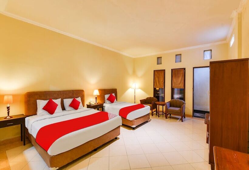 هتل Townhouse Oak Maxi  Legian