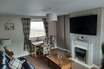 Ella S Hoose