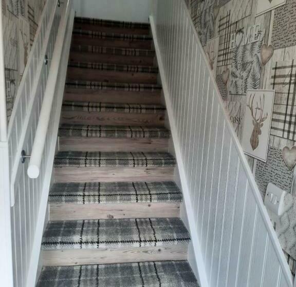 Ella S Hoose