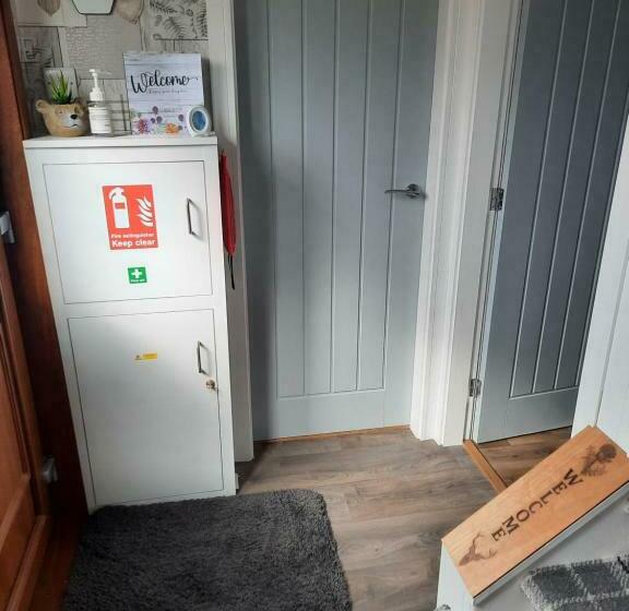 Ella S Hoose
